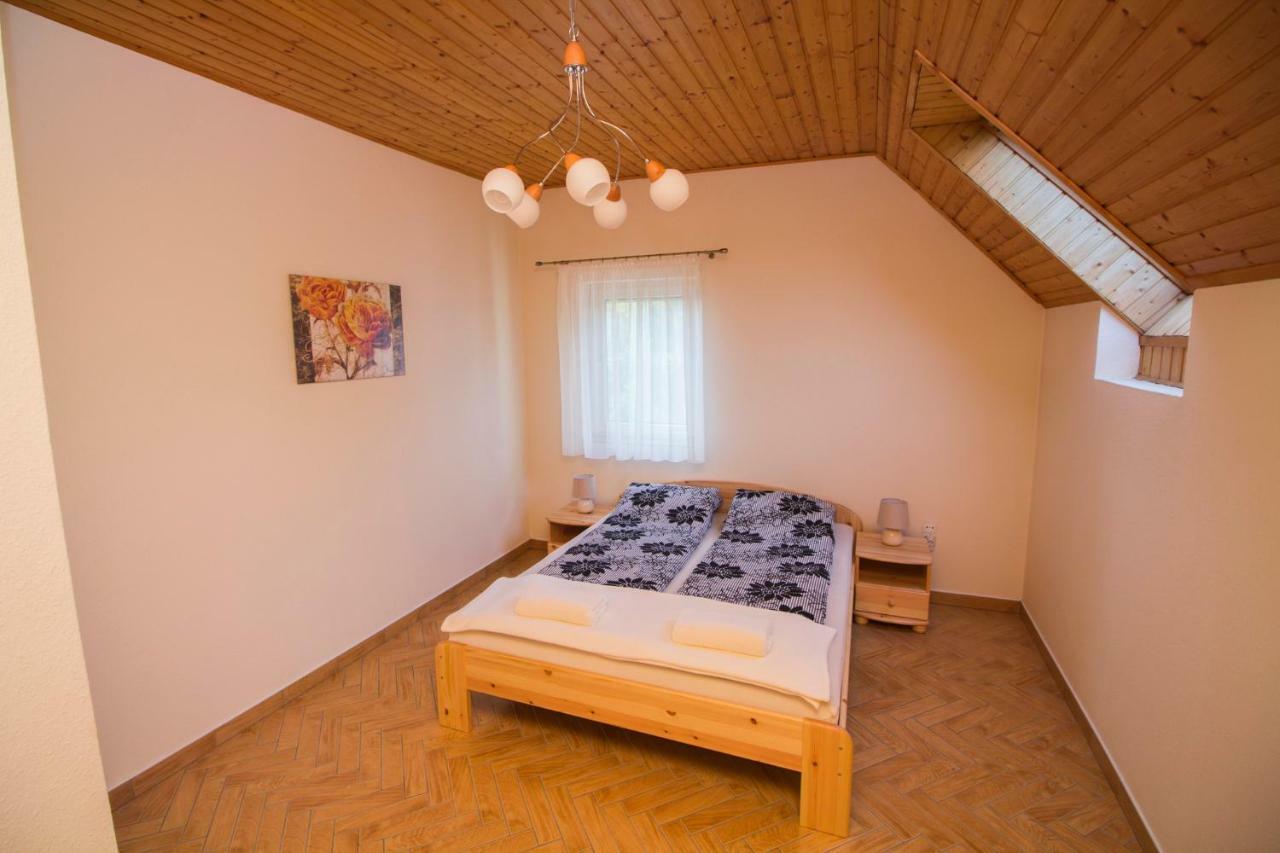 Szepkilatas Vendeghaz Villa Balatonfůzfő Bagian luar foto