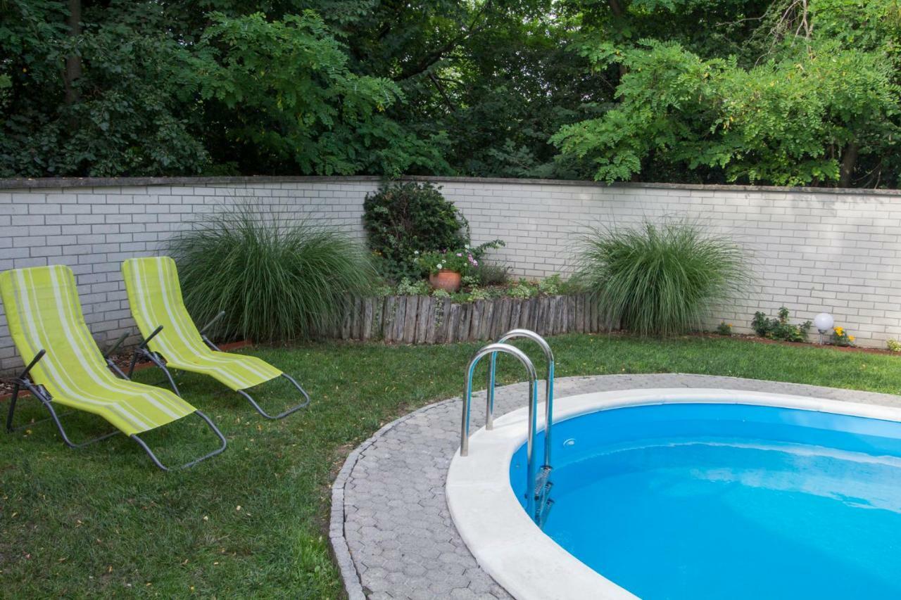Szepkilatas Vendeghaz Villa Balatonfůzfő Bagian luar foto